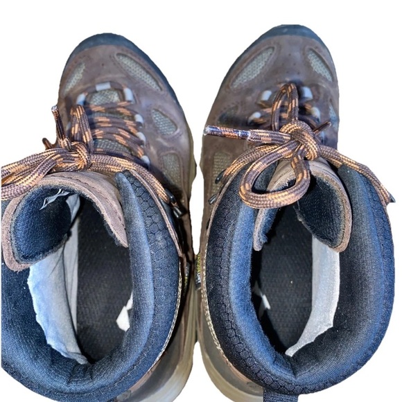 VASQUE Mens 7742 BREeze Waterproof Hiking Boots Sz Mens 8.5M - Picture 15 of 15